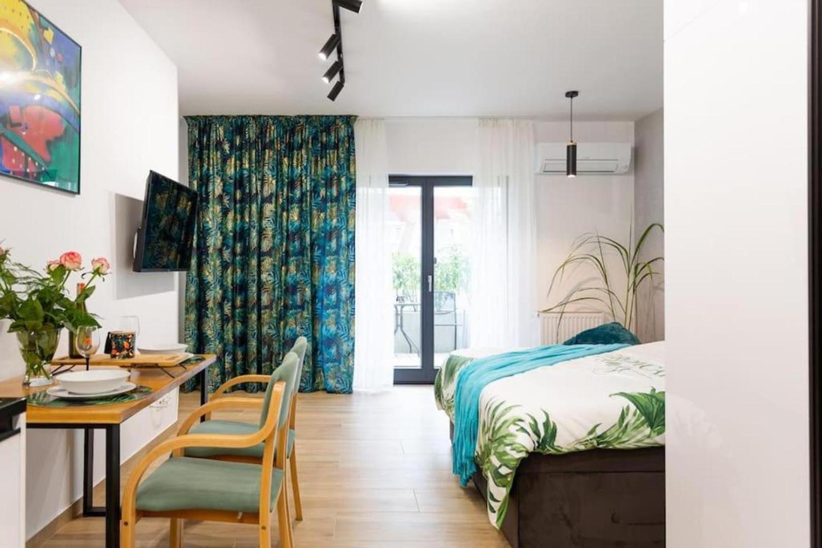 Luxurycity Apartment With Terrace Βρότσλαβ Εξωτερικό φωτογραφία